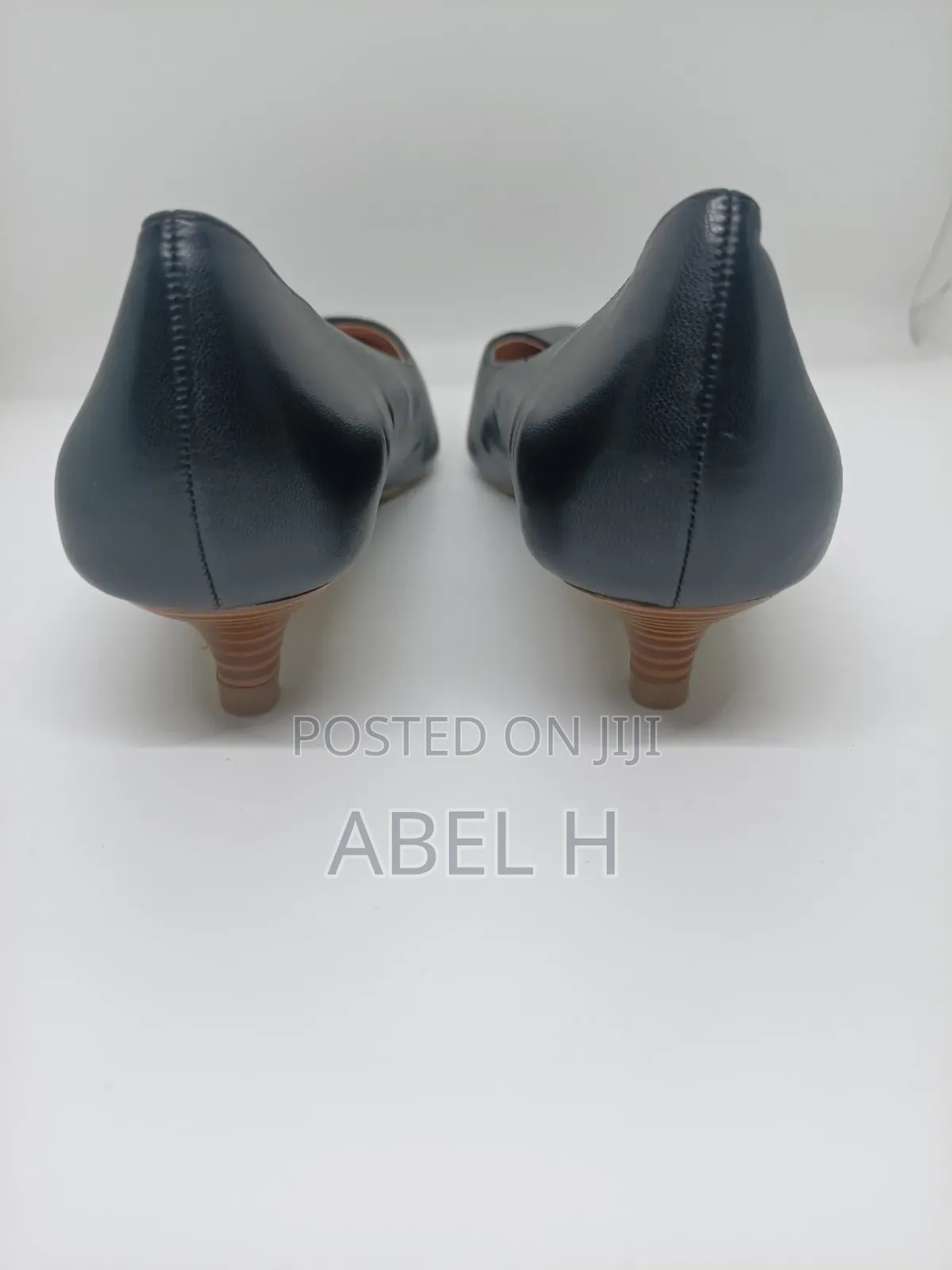 Journee Collection Celica Kitten Heel Pump