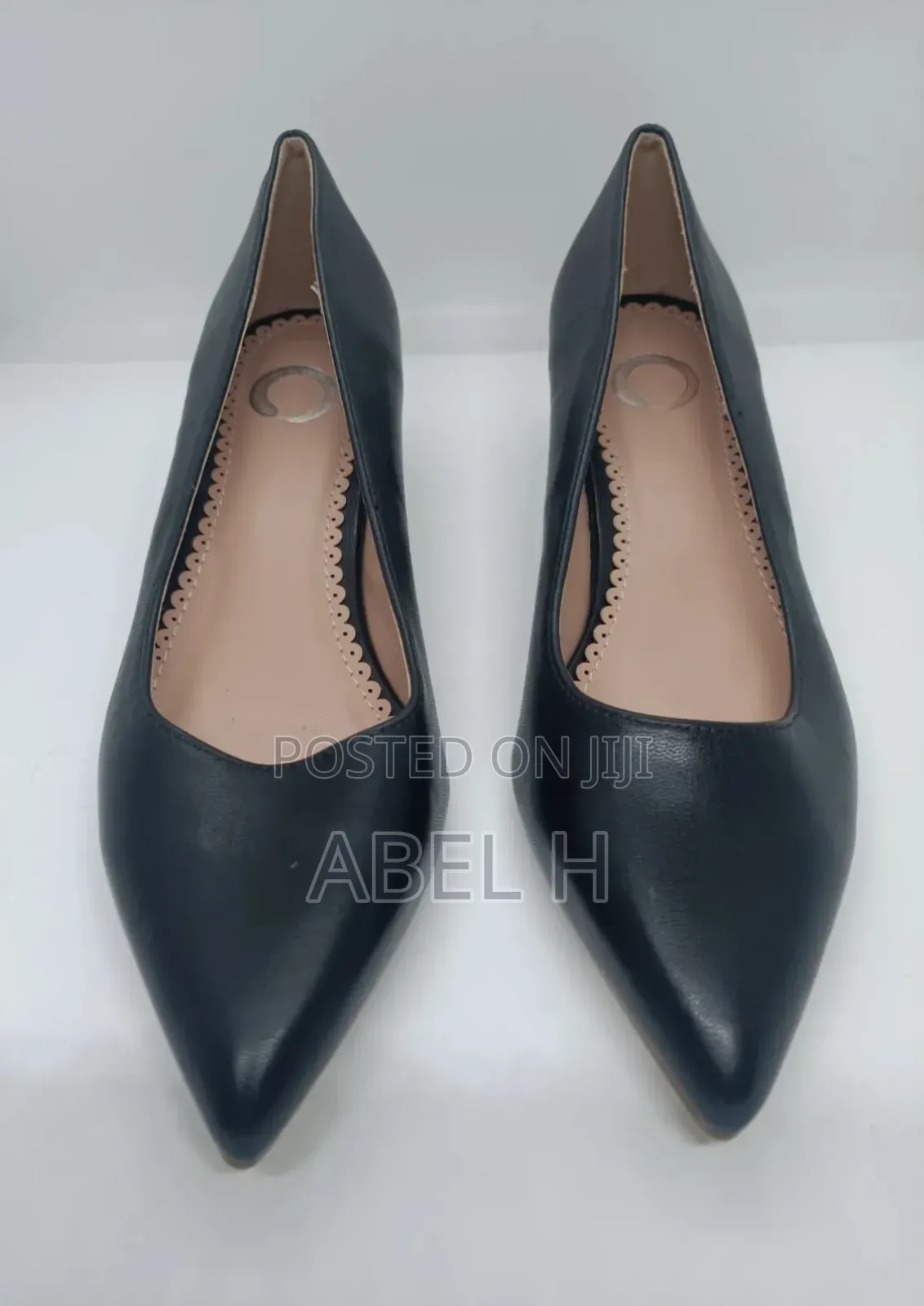 Journee Collection Celica Kitten Heel Pump
