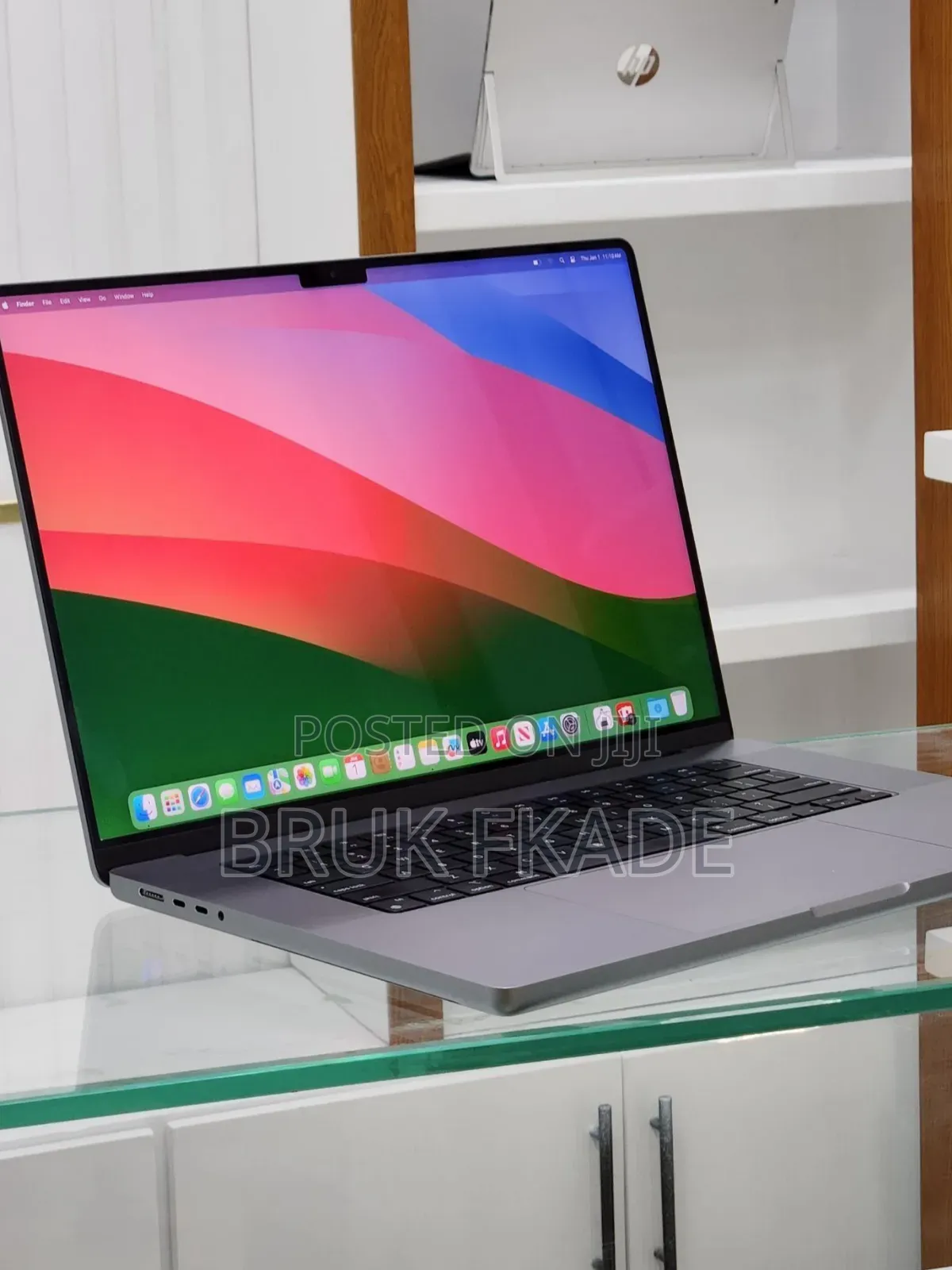 New Laptop Apple MacBook Pro M1 32GB AMD Ryzen 7 SSD 512GB