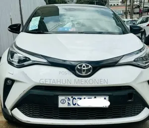 Toyota C-HR 2022 White