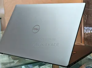 New Laptop Dell Precision 5540 16GB Intel Core I7 SSD 512GB