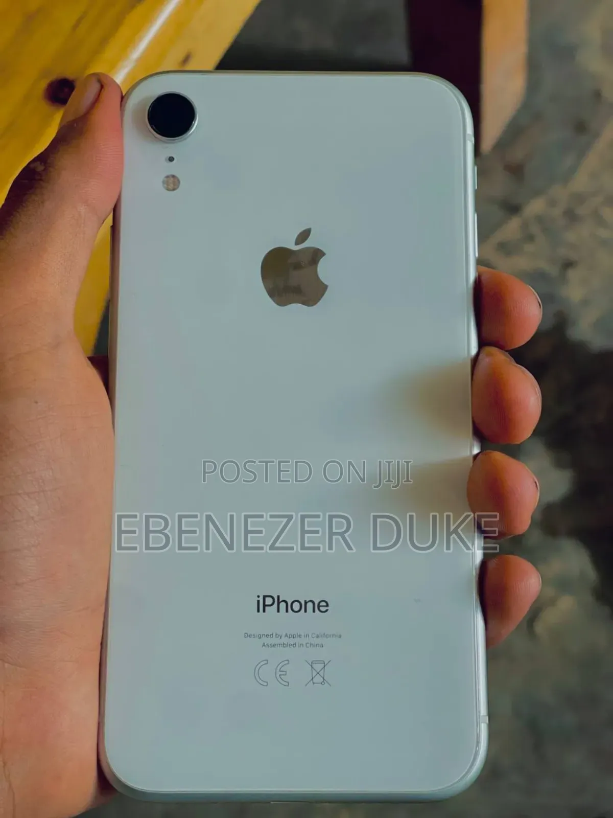 New Apple iPhone XR 64 GB White