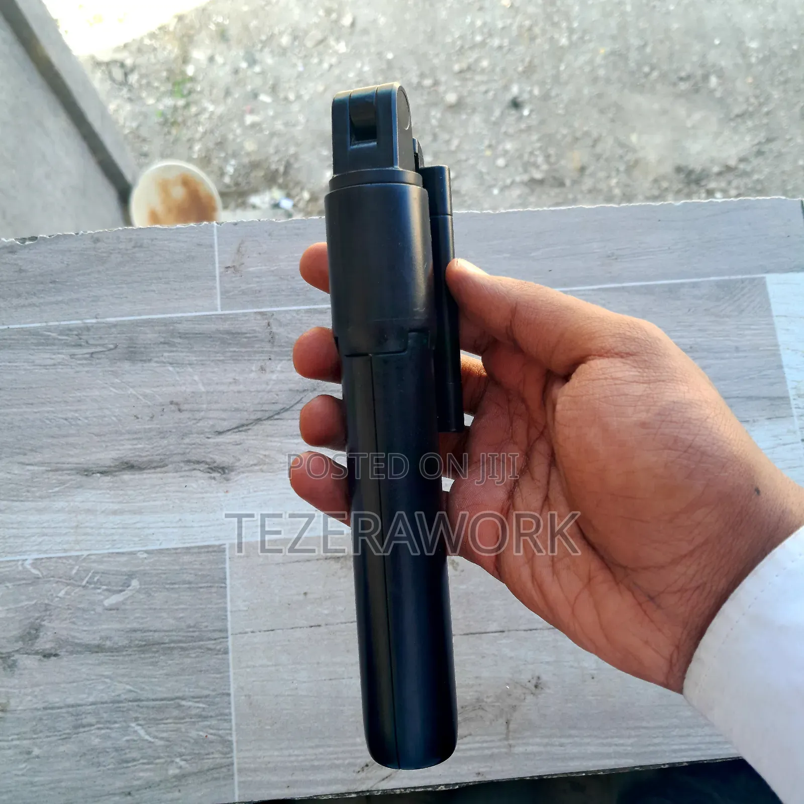 ~Selfie Stick With Tripod