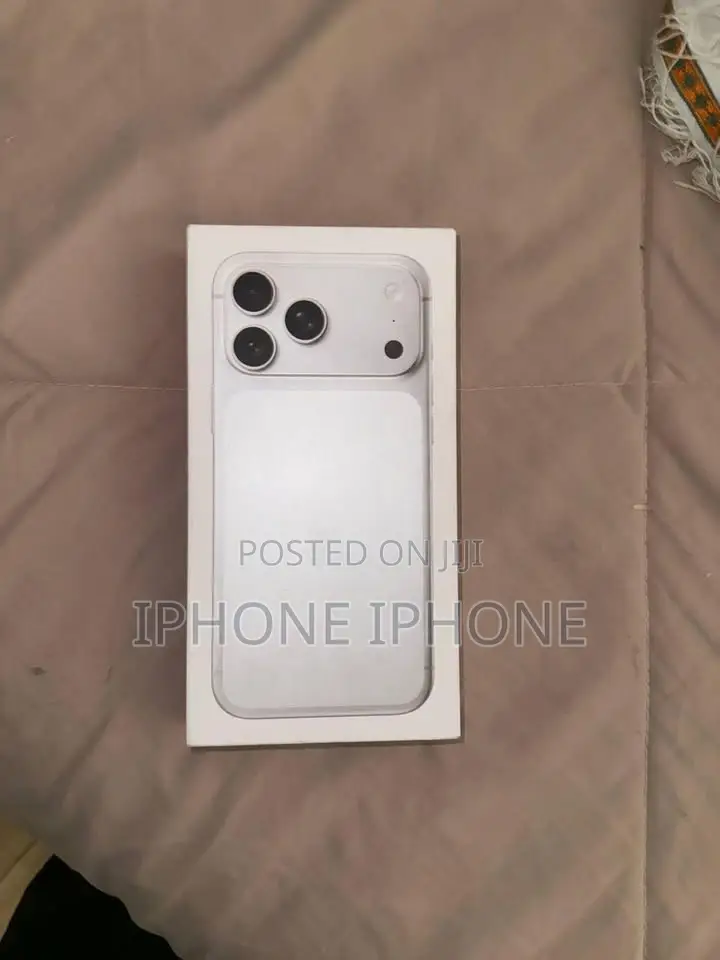 New Apple iPhone 17 Pro Max 256 GB Silver