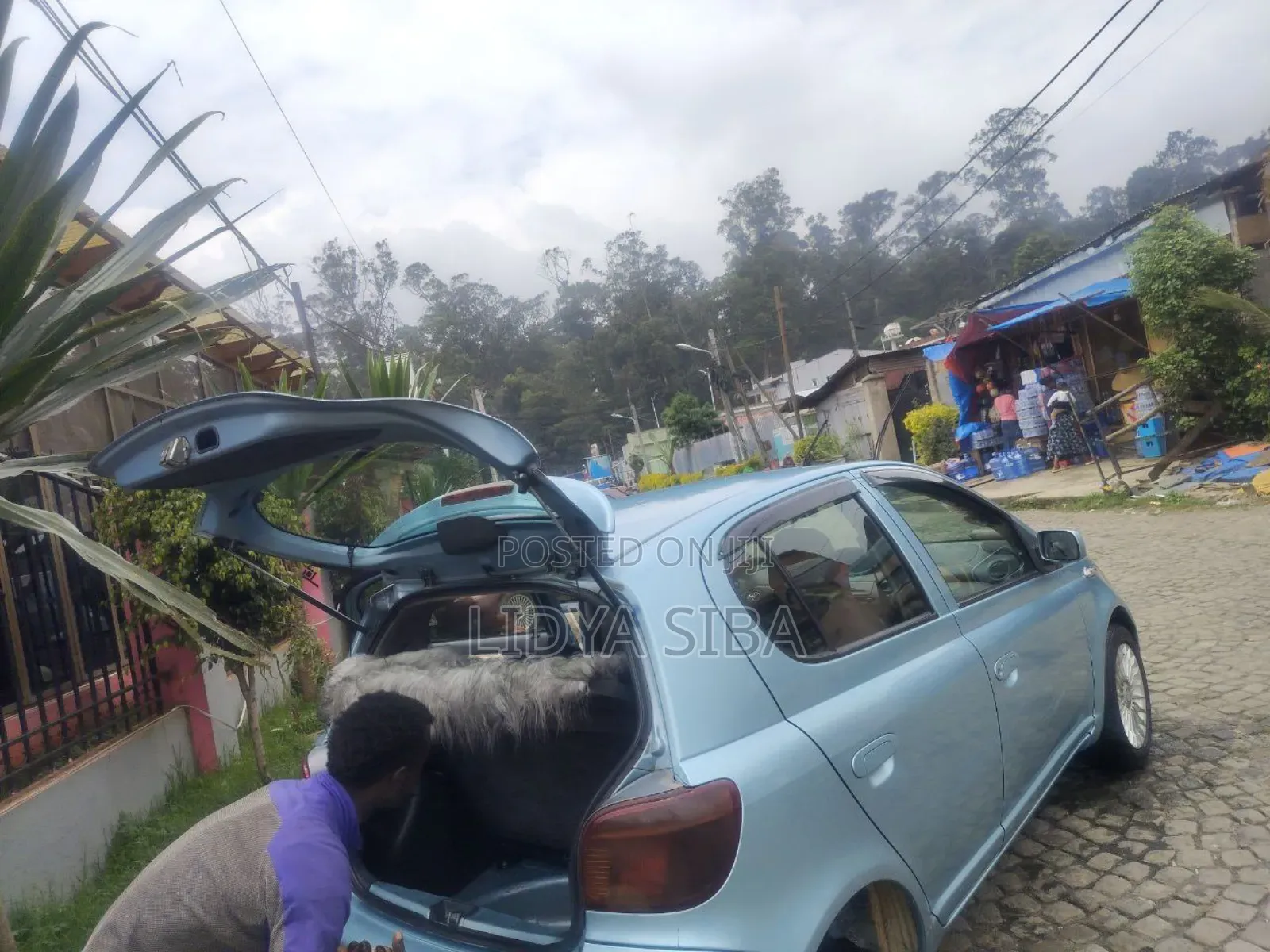 Toyota Vitz 2001 Blue