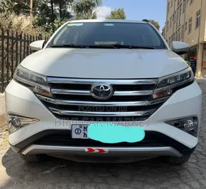 Toyota Rush 2021 White