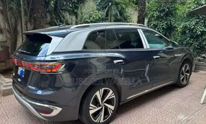 Volkswagen ID.6 2022 Blue