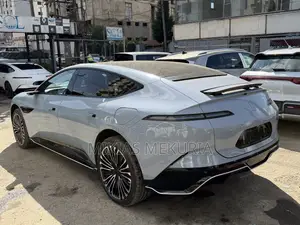 New Avatr 12 2025 Blue