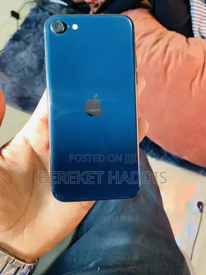 Apple iPhone SE (2022) 64 GB Blue