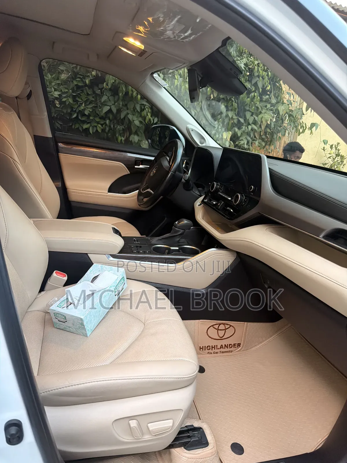 Toyota Highlander Hybrid 2023 White