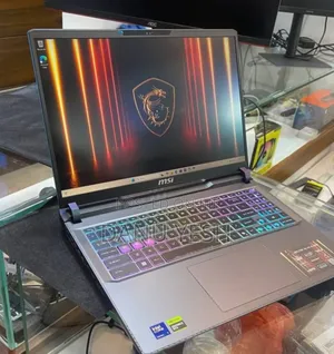 New Laptop MSI Vector 16 HX AI A2XWIG 16GB Intel Core Ultra 7 SSD 512GB