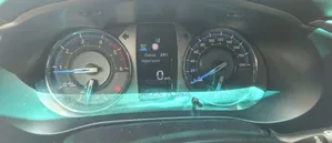 Toyota Hilux 2021 Silver