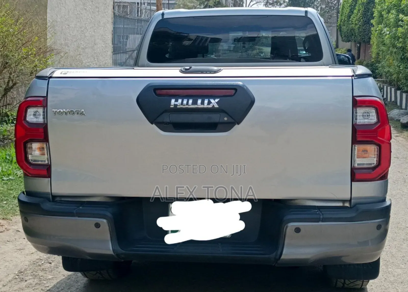 Toyota Hilux 2021 Silver