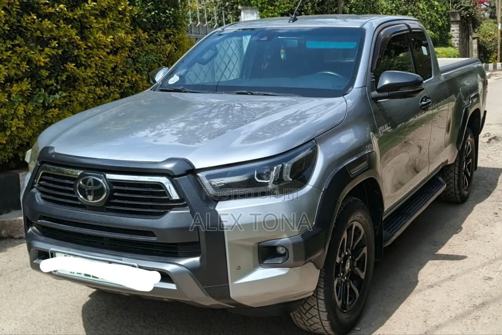 Toyota Hilux 2021 Silver