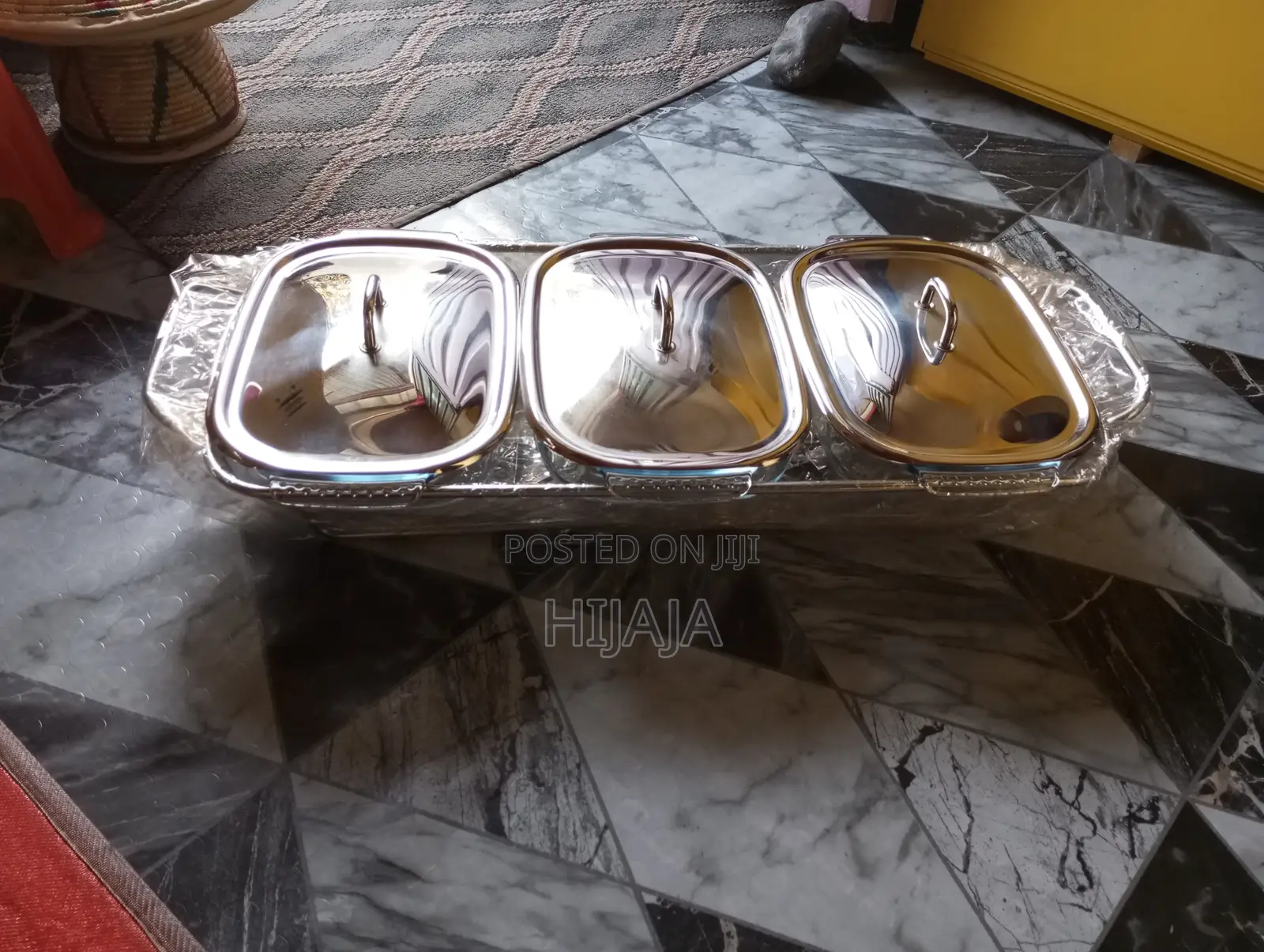 የምግብ ማቅረቢያ በሻማ ወይም በጥጥና አልኮል ማሞ የሚያስችል በብርጭቆ መስታወት የተሰራ