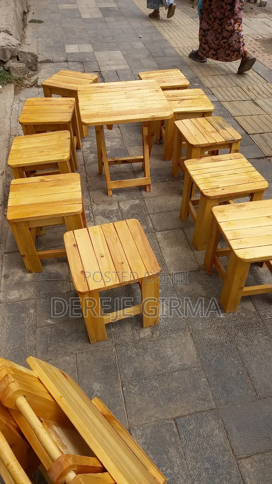 በፅድ እንጨት የተሰሩ Coffeehouse ወንበር