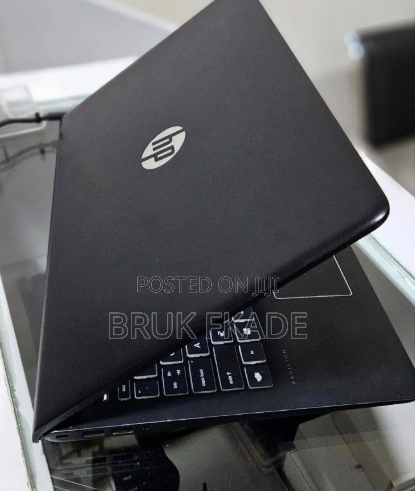 New Laptop HP Pavilion 15 8GB Intel Core I7 SSD 256GB