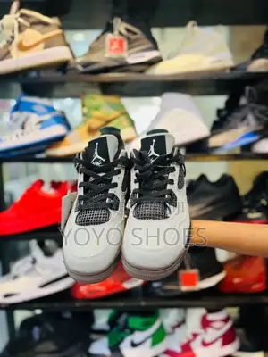 Air Jordan 4 Retro Travis Scott Cactus Jack Grey Fashion Sneaker