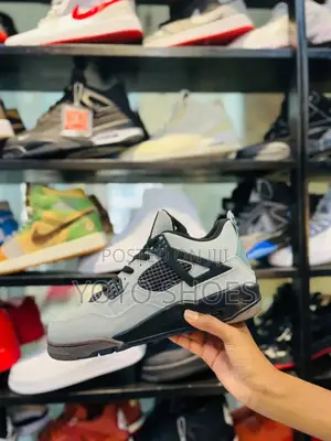Air Jordan 4 Retro Travis Scott Cactus Jack Grey Fashion Sneaker
