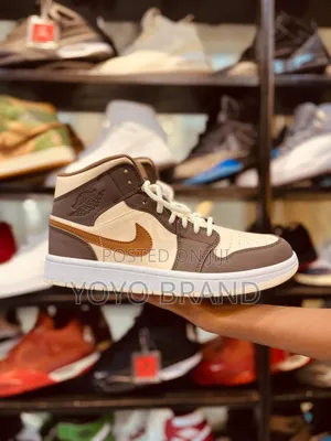 Air Jordan 1 Mid Se Brown Baslate Oatmeal Fashion Mid Boots