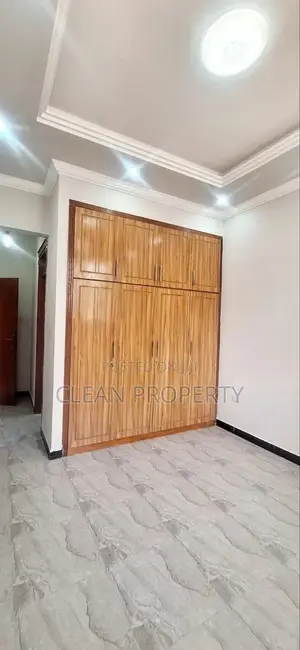 2bdrm House in Gerji, Bole for rent