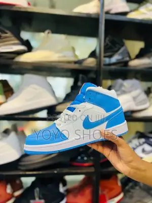 Air Jordan 1 Mid Gs Game Winner White /Blue Fashion Boots