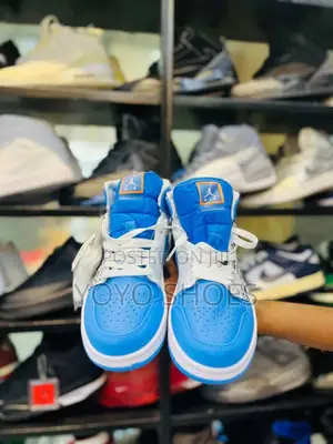 Air Jordan 1 Mid Gs Game Winner White /Blue Fashion Boots