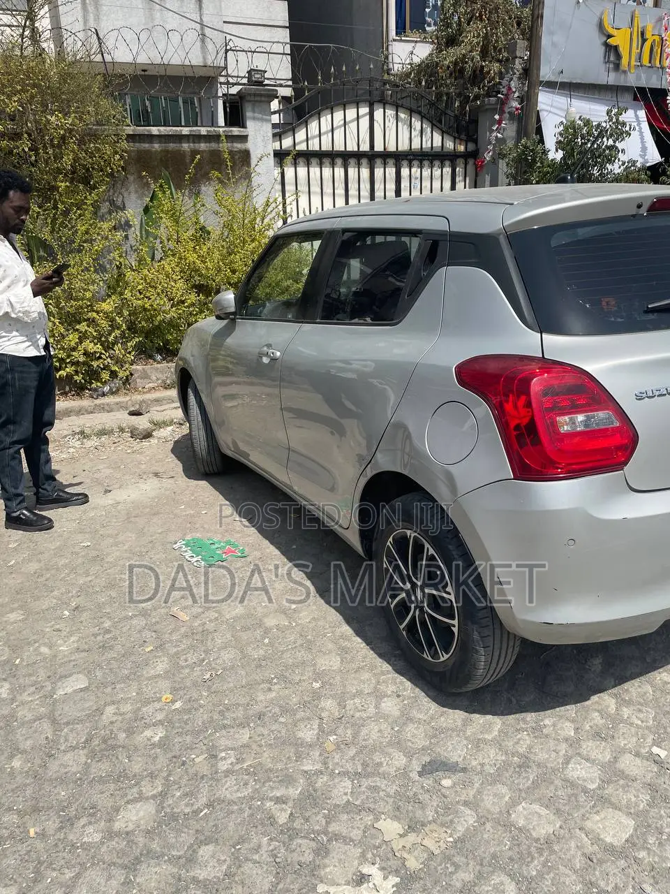Suzuki Swift 2022 Silver