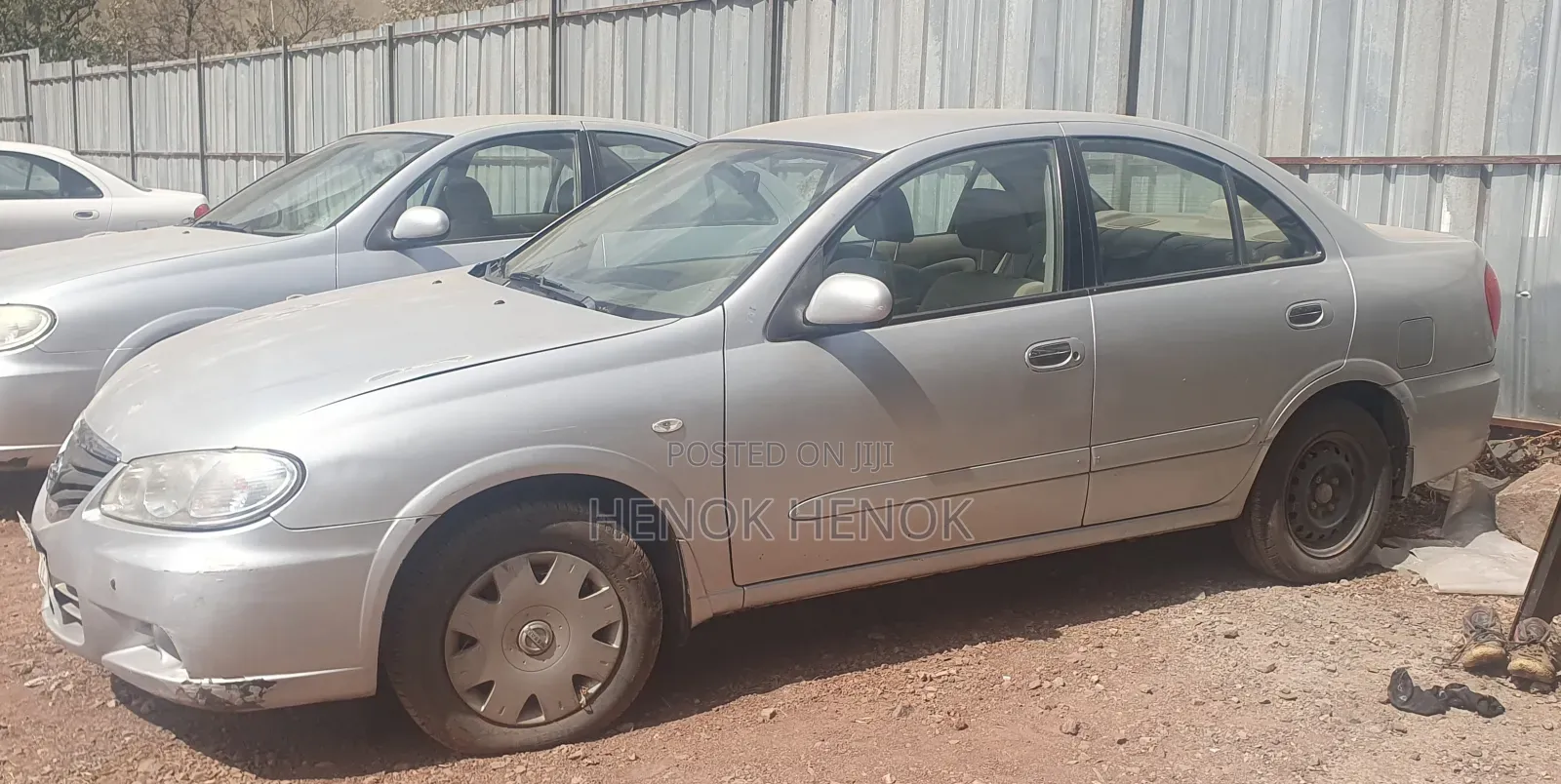 Nissan Sunny 2011 Silver