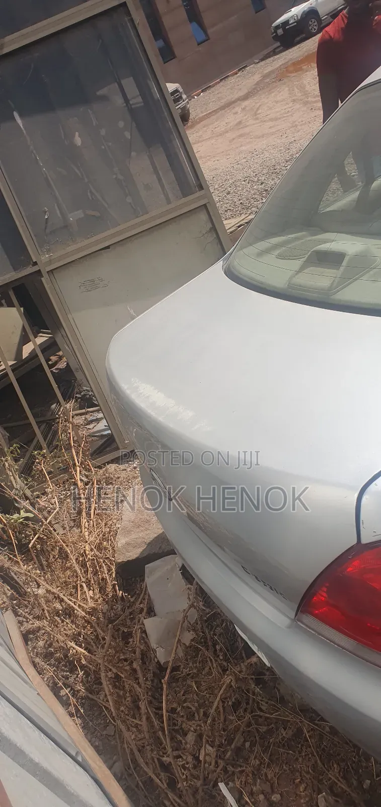 Nissan Sunny 2011 Silver