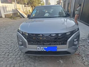 Hyundai Creta 2024 Silver