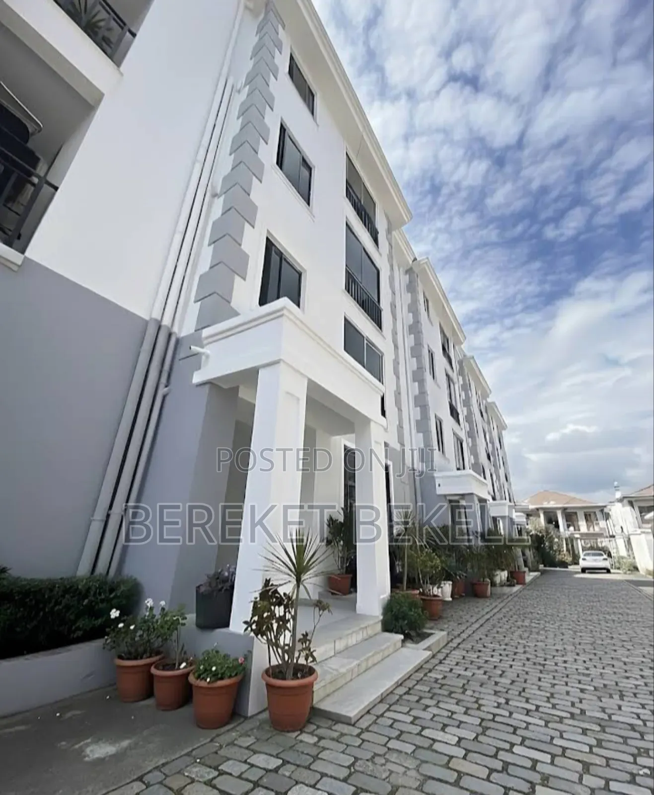 3bdrm Apartment in Bole for sale