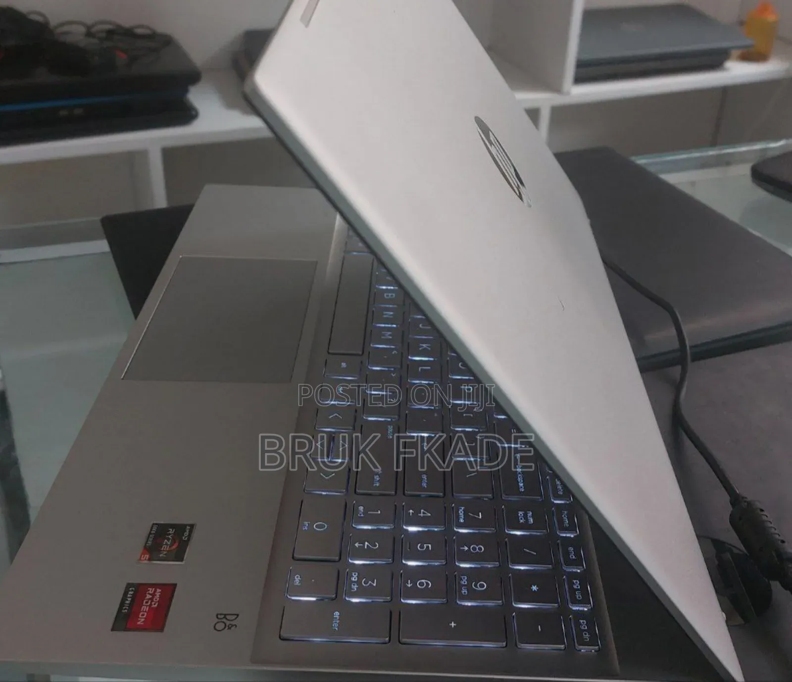 New Laptop HP Compaq 500 8GB AMD Ryzen 5 SSD 512GB