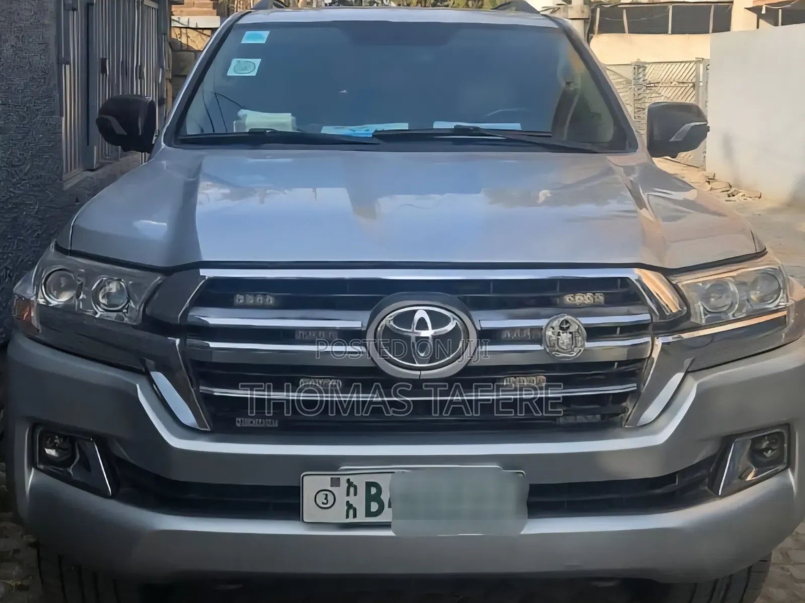 Toyota Land Cruiser 2011