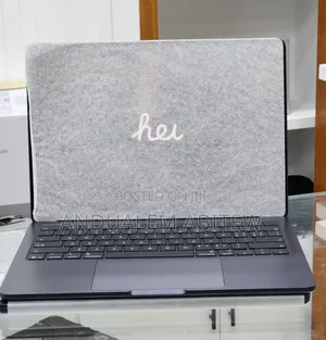 New Laptop Apple MacBook Air 2024 M3 13-Inch 16GB Apple M4 SSD 256GB