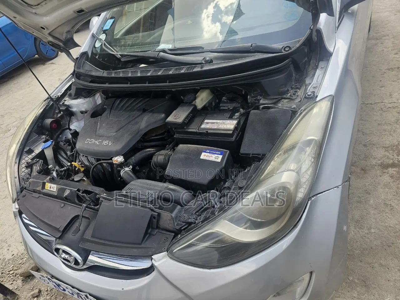 Hyundai Elantra GLS Sedan FWD (1.8L 4cyl 6A) 2013 Silver