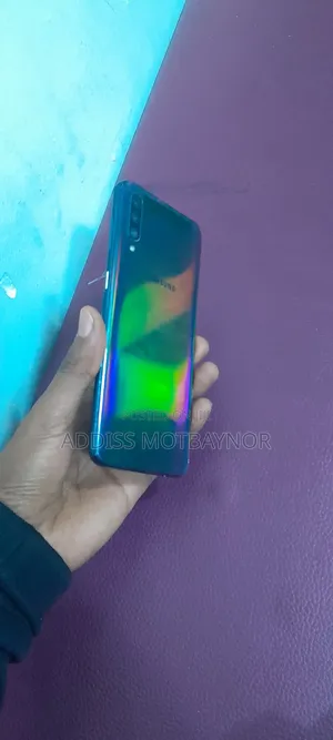 Samsung Galaxy A50 64 GB
