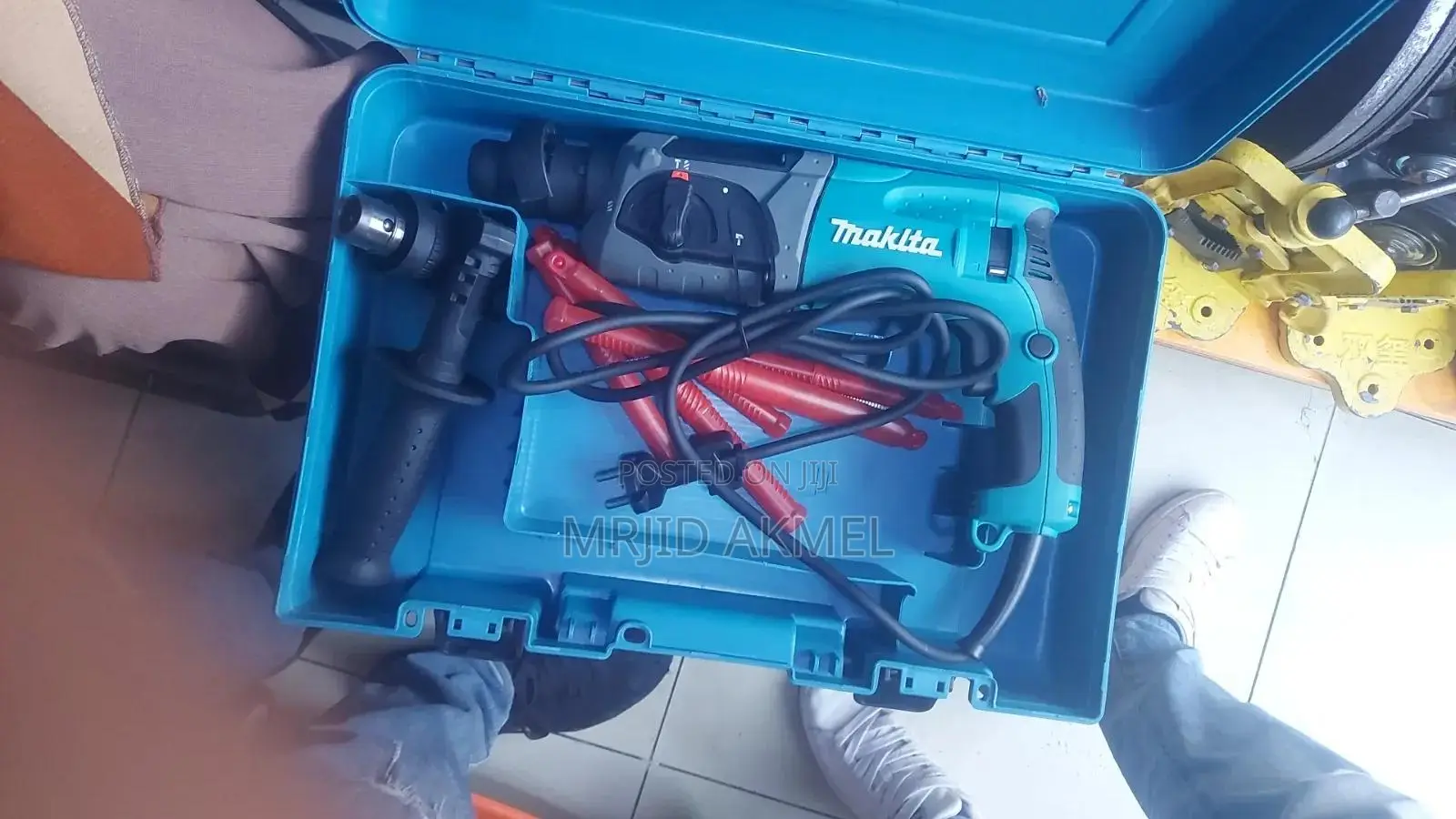 Makita 800w Rotary Hammar