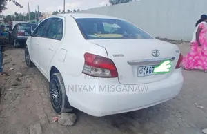 Toyota Yaris 2007 White