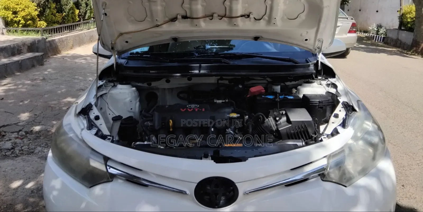 Toyota Yaris 2013 White