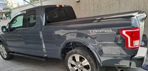 Ford F-150 XLT 4x2 Regular Cab Styleside 6.5 ft. box 122 in. WB 2017