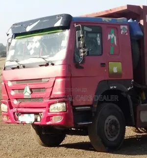 2017 ሞዴል ሲኖ ገልባጭ ታርጋ : 93 ሺ