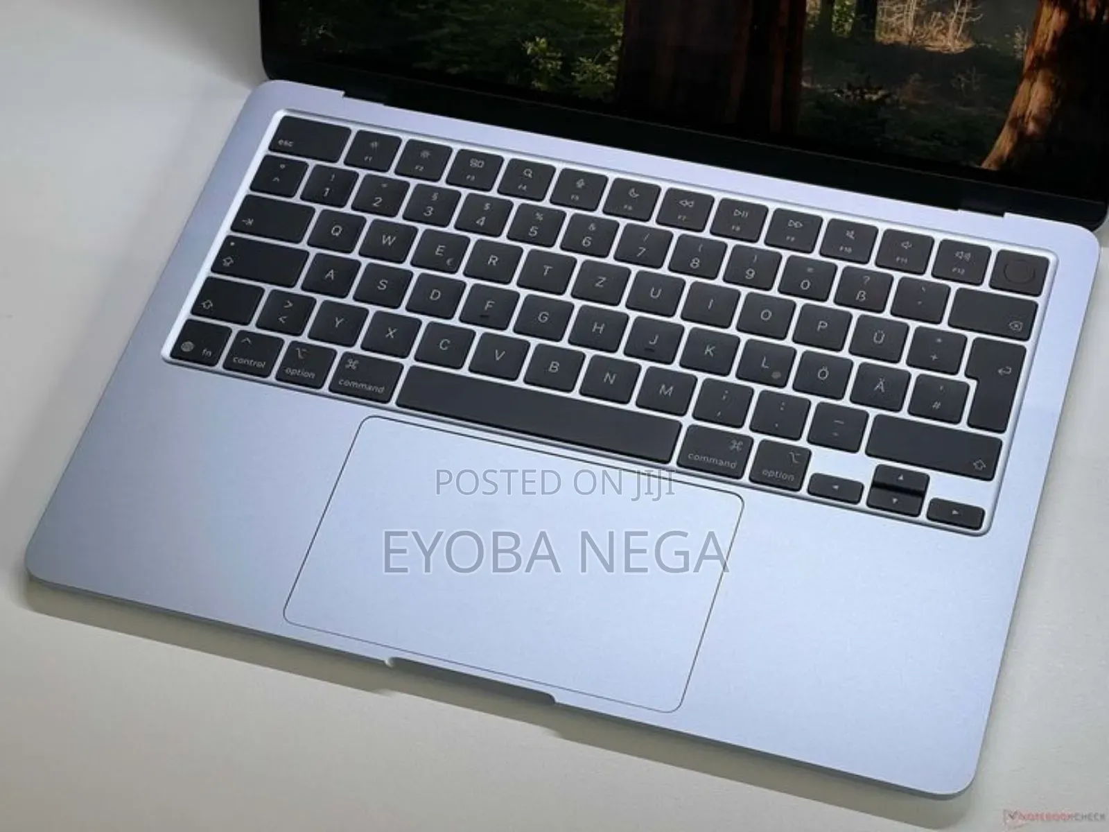 New Laptop Apple MacBook Air 2025 M4 13-Inch 16GB Apple M4 SSD 256GB