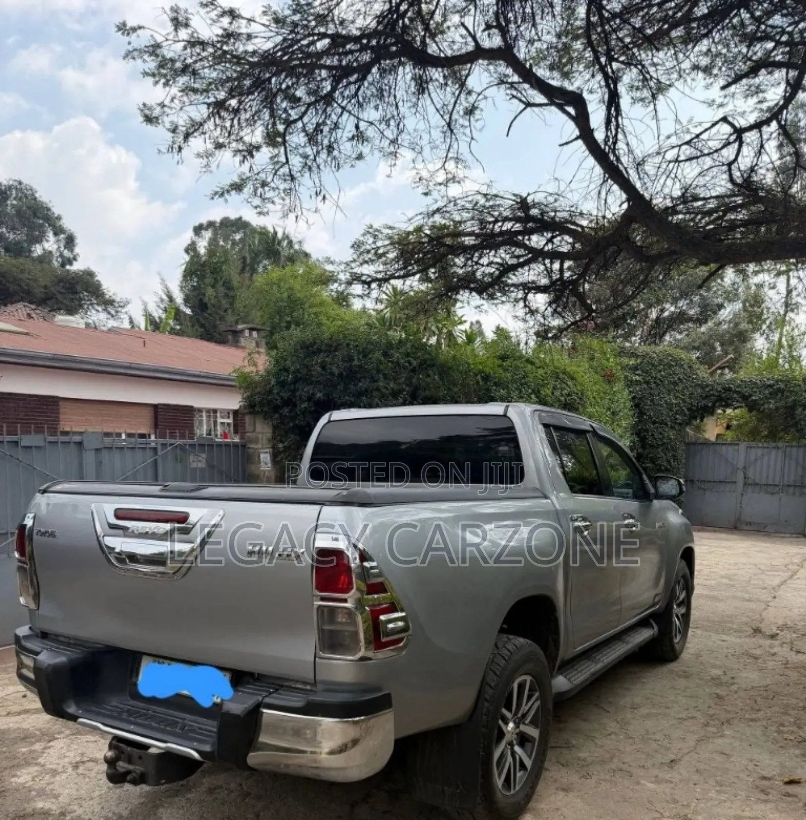 Toyota Hilux 2020 Blue