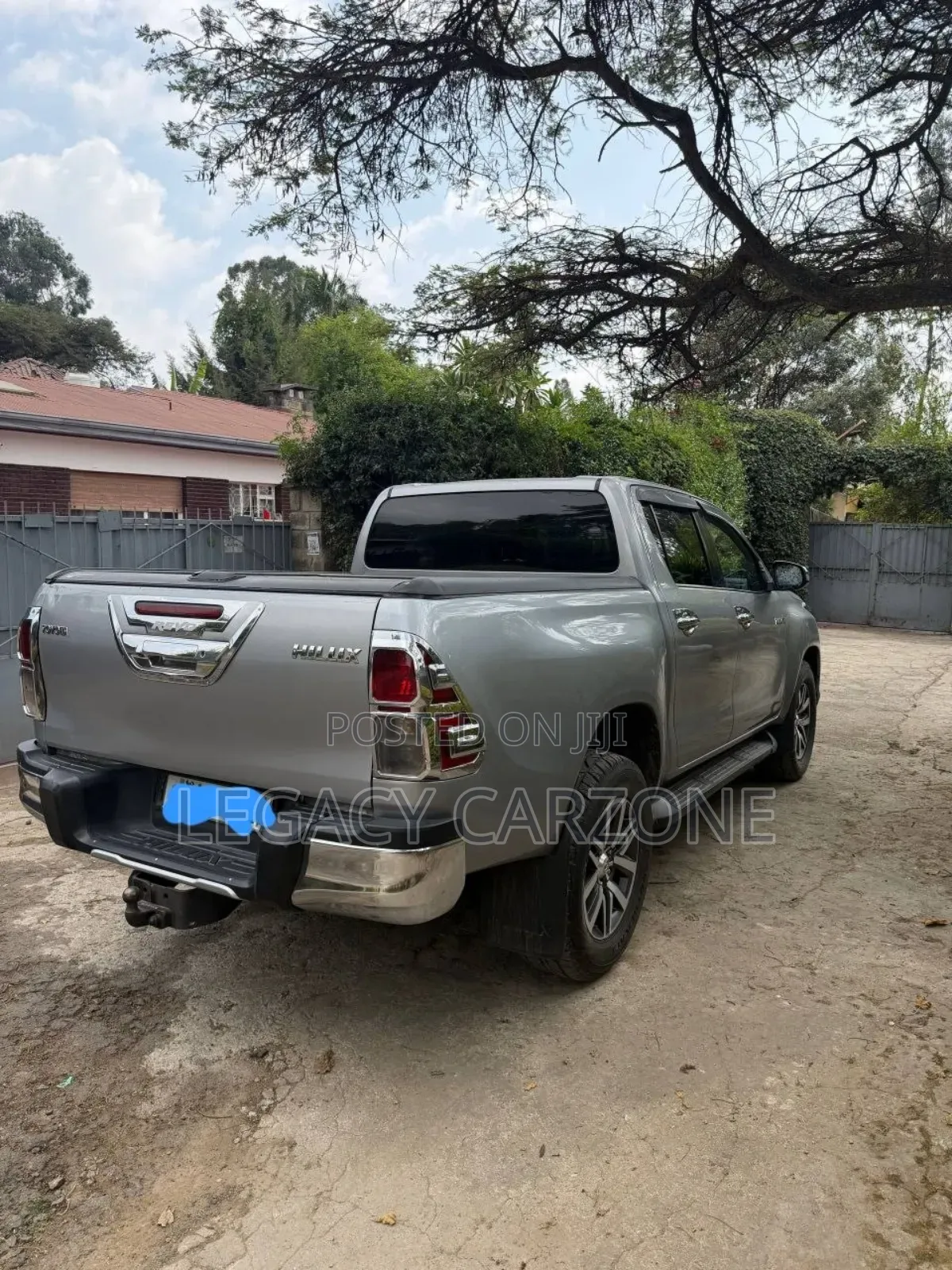 Toyota Hilux 2020 Blue