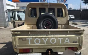 Toyota Mark II 2022 White