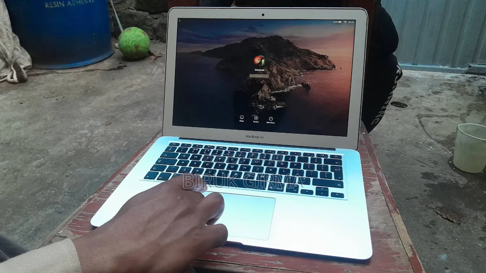 Laptop Apple MacBook Pro 2017 8GB Intel Core I5 SSD 128GB