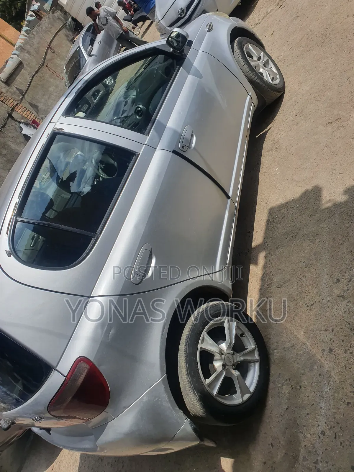 Toyota Vitz 2001 Silver