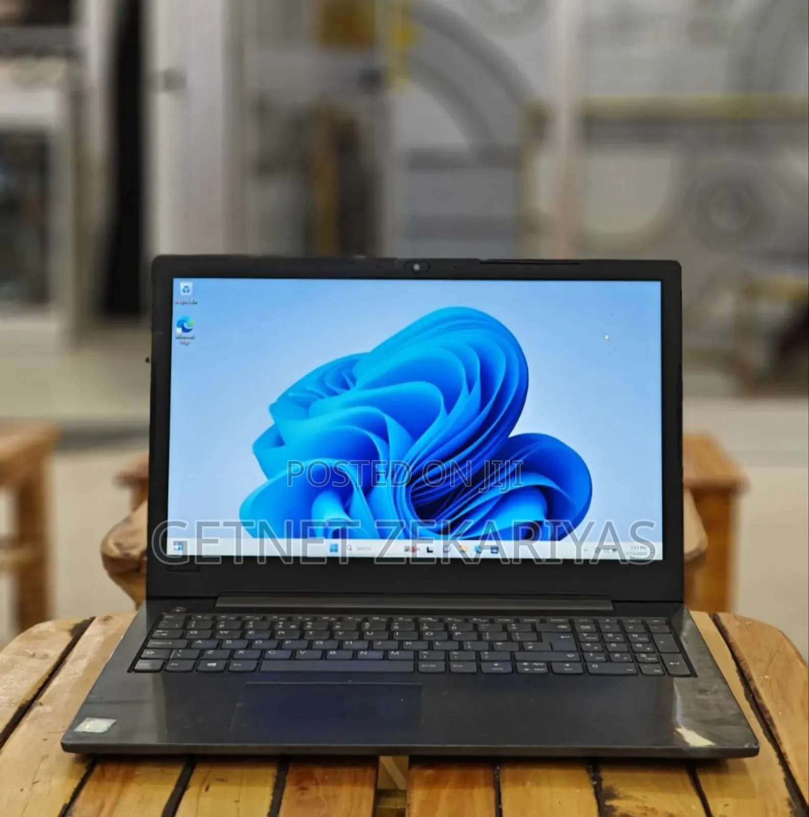 New Laptop Lenovo Ideapad 3 4GB Intel Core I3 HDD 1T