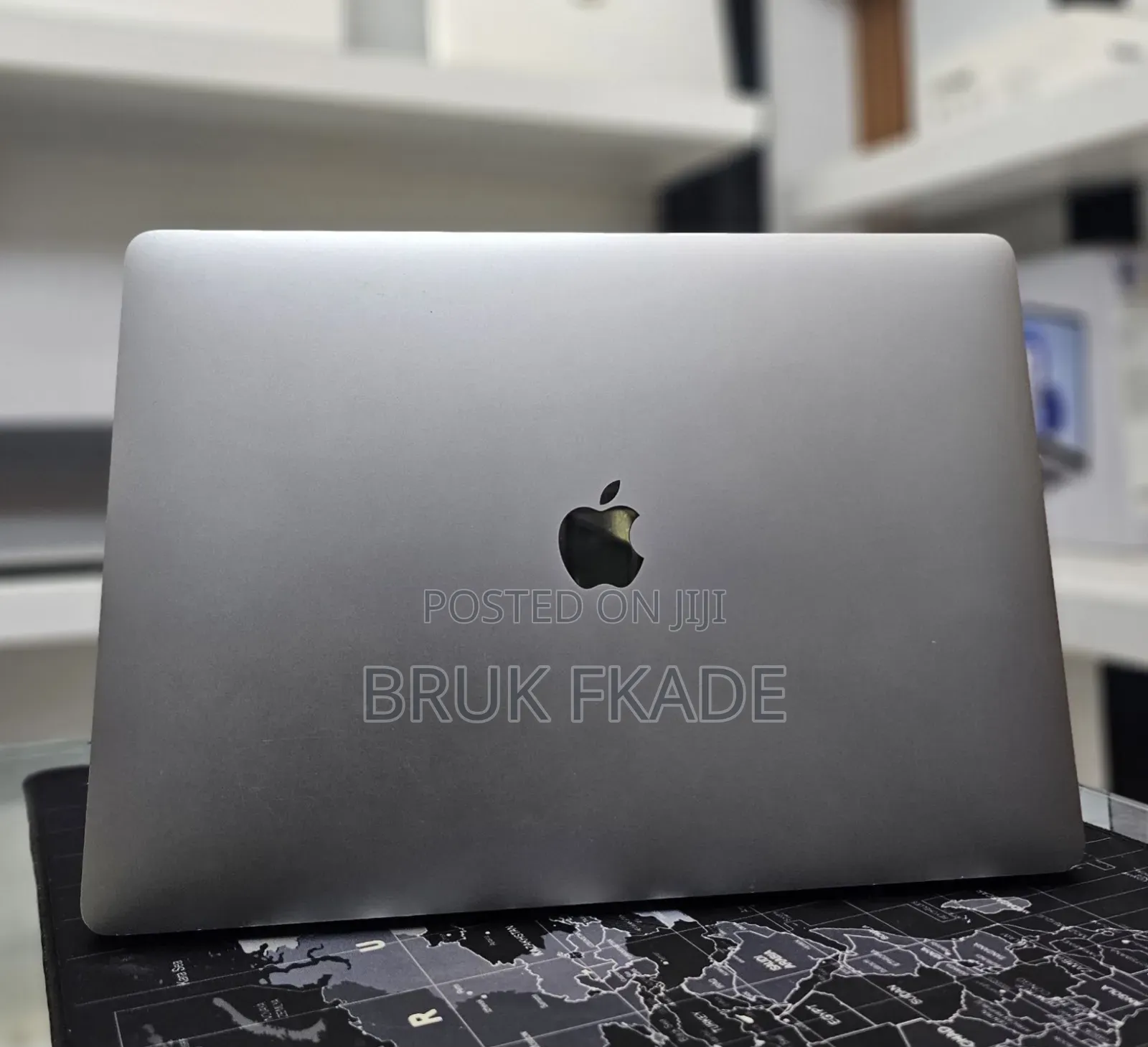 New Laptop Apple MacBook Pro 2019 16GB Intel Core I9 SSD 512GB
